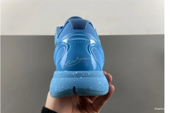 PE2023-100 6 Zoom FTB Kobe Nike  1119